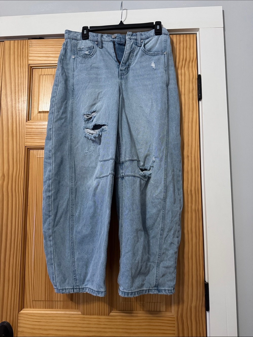 Light Blue Distressed Wide-Leg Jeans - Women